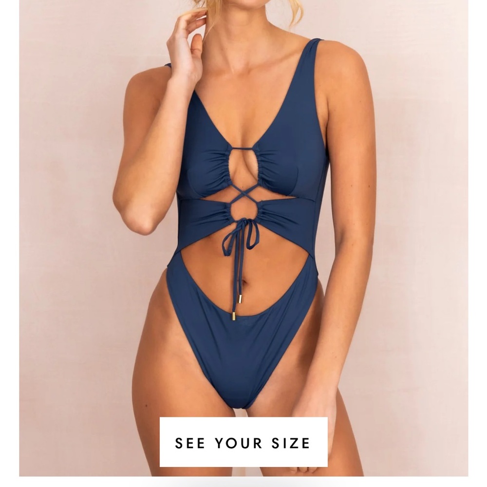 Tocoswim Carib one piece in navy, size large! Unworn with tags!